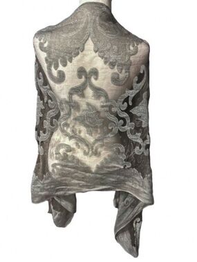 NWT Sheer Gray Scarf Wrap Shawl PRETTY PERSUASION Great Floral Illusion New
